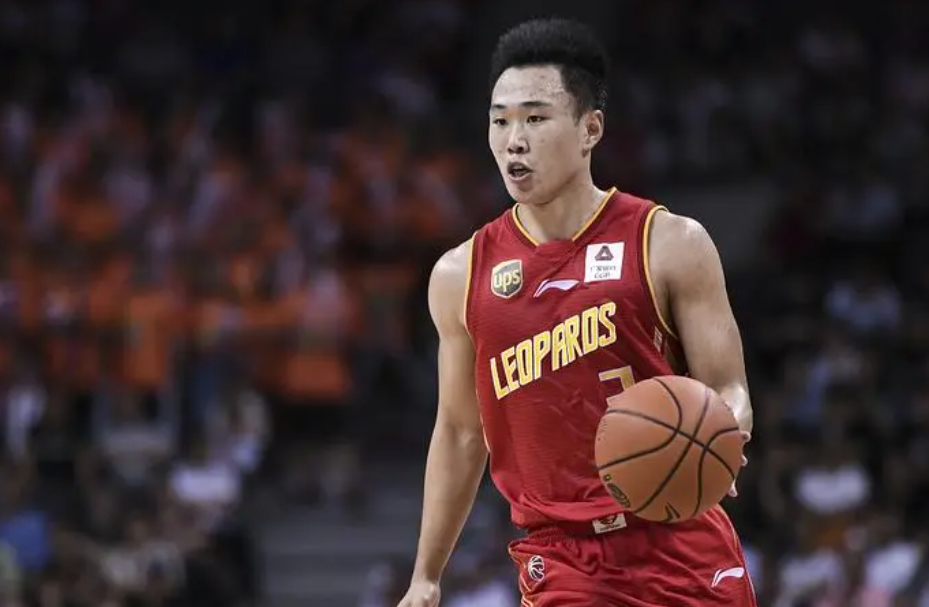 中国男篮再添丁！NBA级小前锋，得到乔帅认可，曾打爆广东男篮