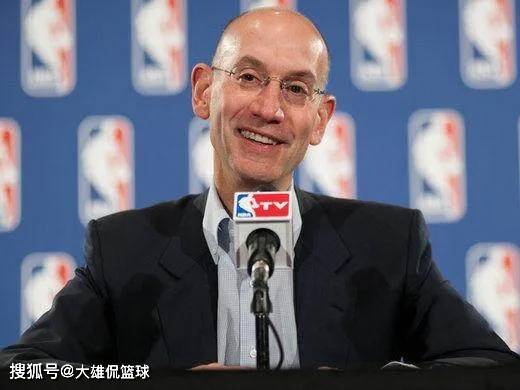 NBA有福了，肖华续约NBA，新合同到2030年结束