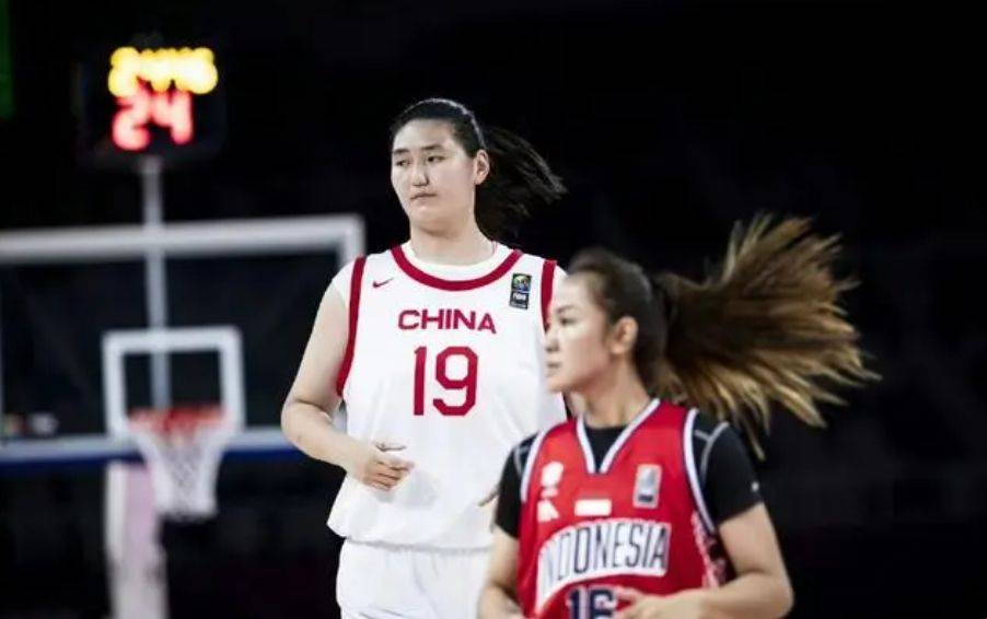 中国女篮109-50印尼，U18亚洲杯开门红，张子宇13分钟砍19分