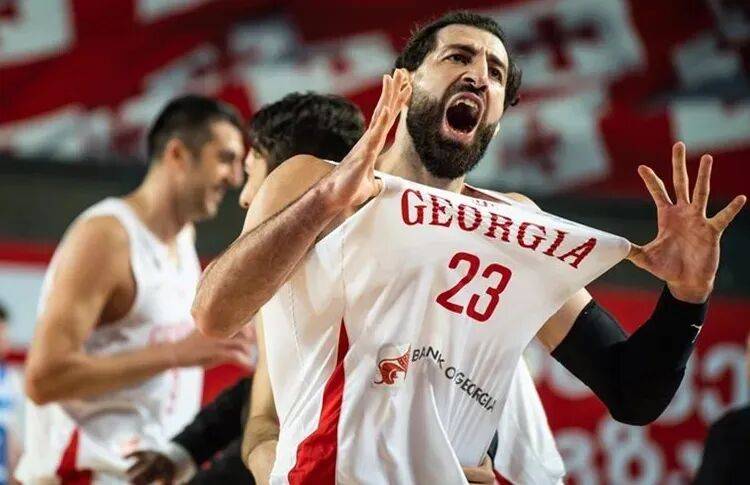 耻辱出局!欧洲杯最大冷门诞生!东契奇42+10+3天神下凡,欧洲杯8强对阵赛程正式出炉